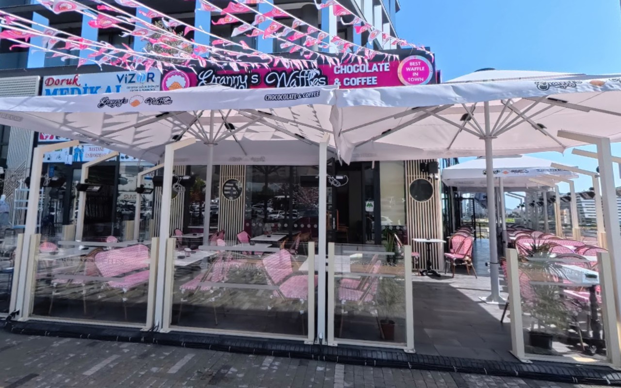 Granny’s Waffles Mersin mekânının kart fotoğrafı
